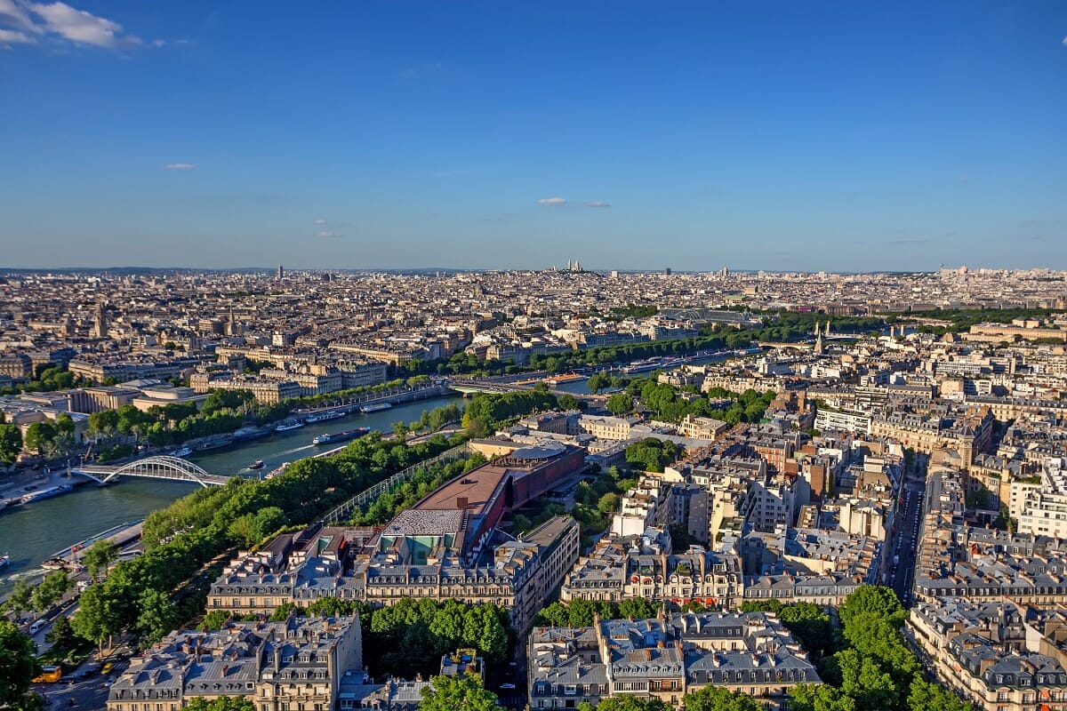  société par actions simplifiée/SAS (simplified joint-stock company)