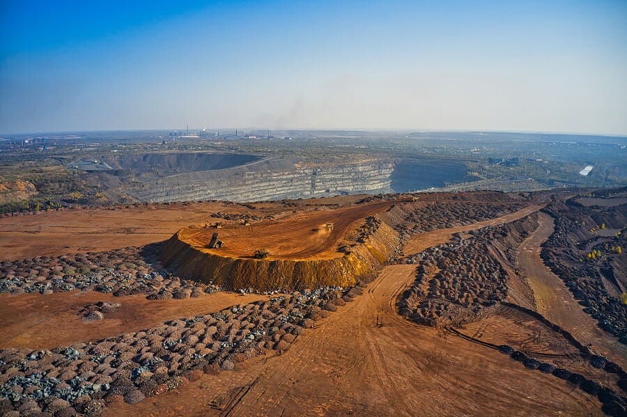 First Eagle Investment Management Trims Stake in Barrick Gold Corporation