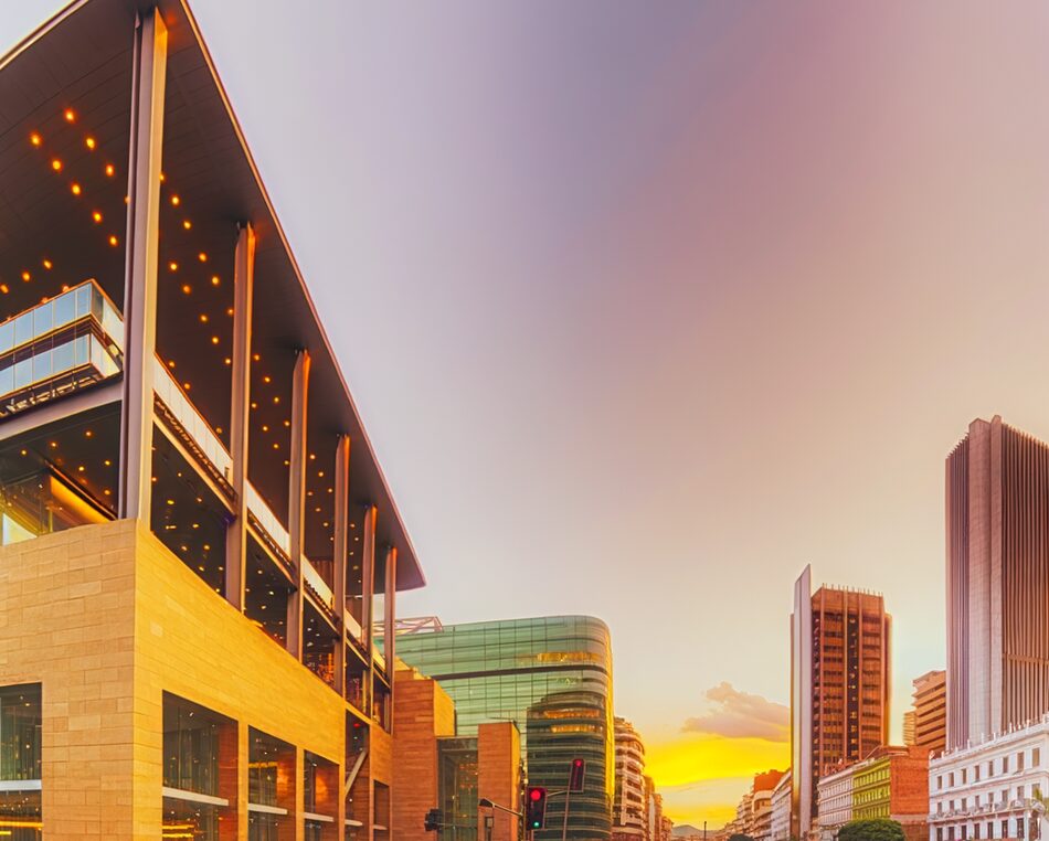 Can Foreigners Buy Property in Cali? 2026 Legal Guide & Key Pitfalls