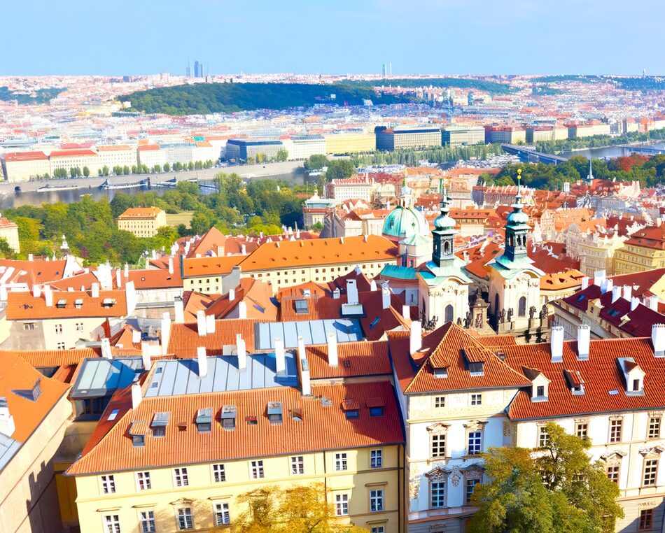 Czech Republic Tax Structuring: Treaty Benefits & 2026 Investor Guide