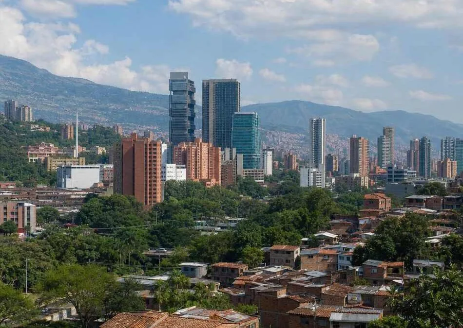 Investor Visa for Medellín: Residency Requirements and 2026 Opportunities